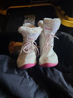 Quest Snow Boots