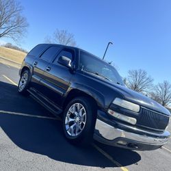 03 Chevy Tahoe 175mil Millas.    