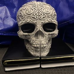 New skull bookends very heavy