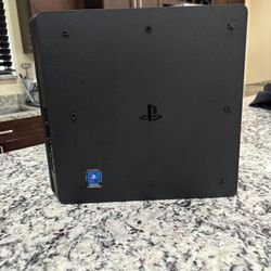 PS4 Slim