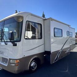 2004 Allegro Open Road By Tiffin to slide out