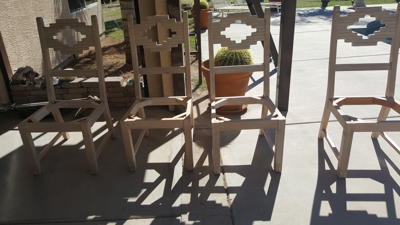 4 south west chairs need a top put on them