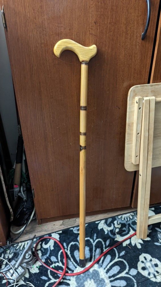 Walking Cane 8$