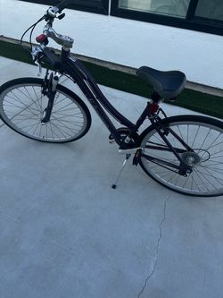 Schwinn Capital Shimano Womens Mountain Bicycle