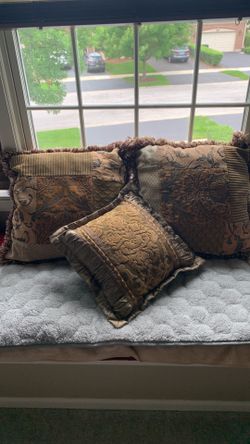 Pillow set
