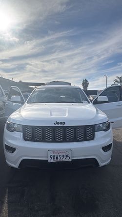 🤍 2019 Jeep Grand Cherokee