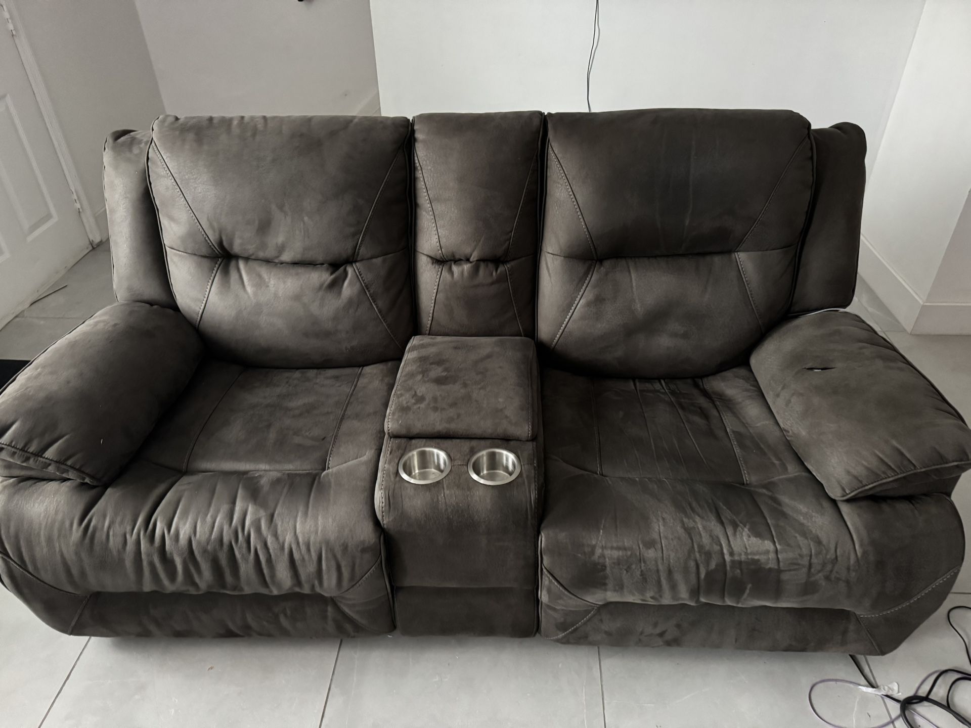 Power Love Seat Recliner 