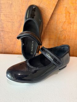 Girl’s Tap Shoes for Dance Class (size 13 Little Kids)