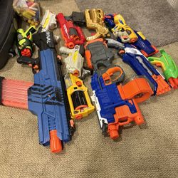 Nerf Play Guns