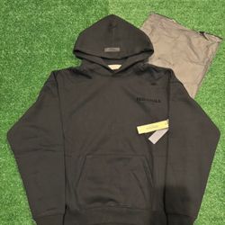 🖤 Fear Of God ESSENTIALS Hoodie – BLACK – Size L – Stretch Slim Fit (NEW)