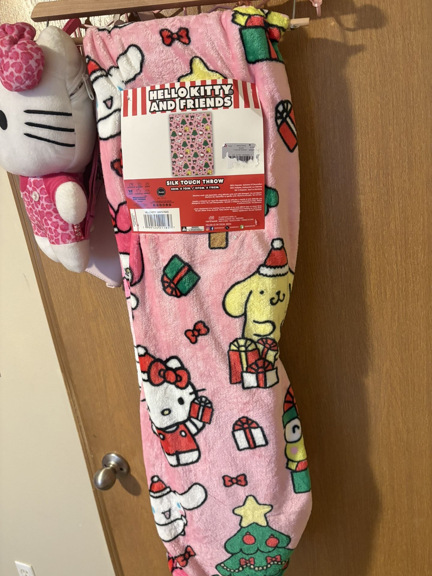 Hello Kitty Christmas Plush Blanket New 