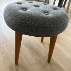 USEFUL Mid-Century Stool – West Elm