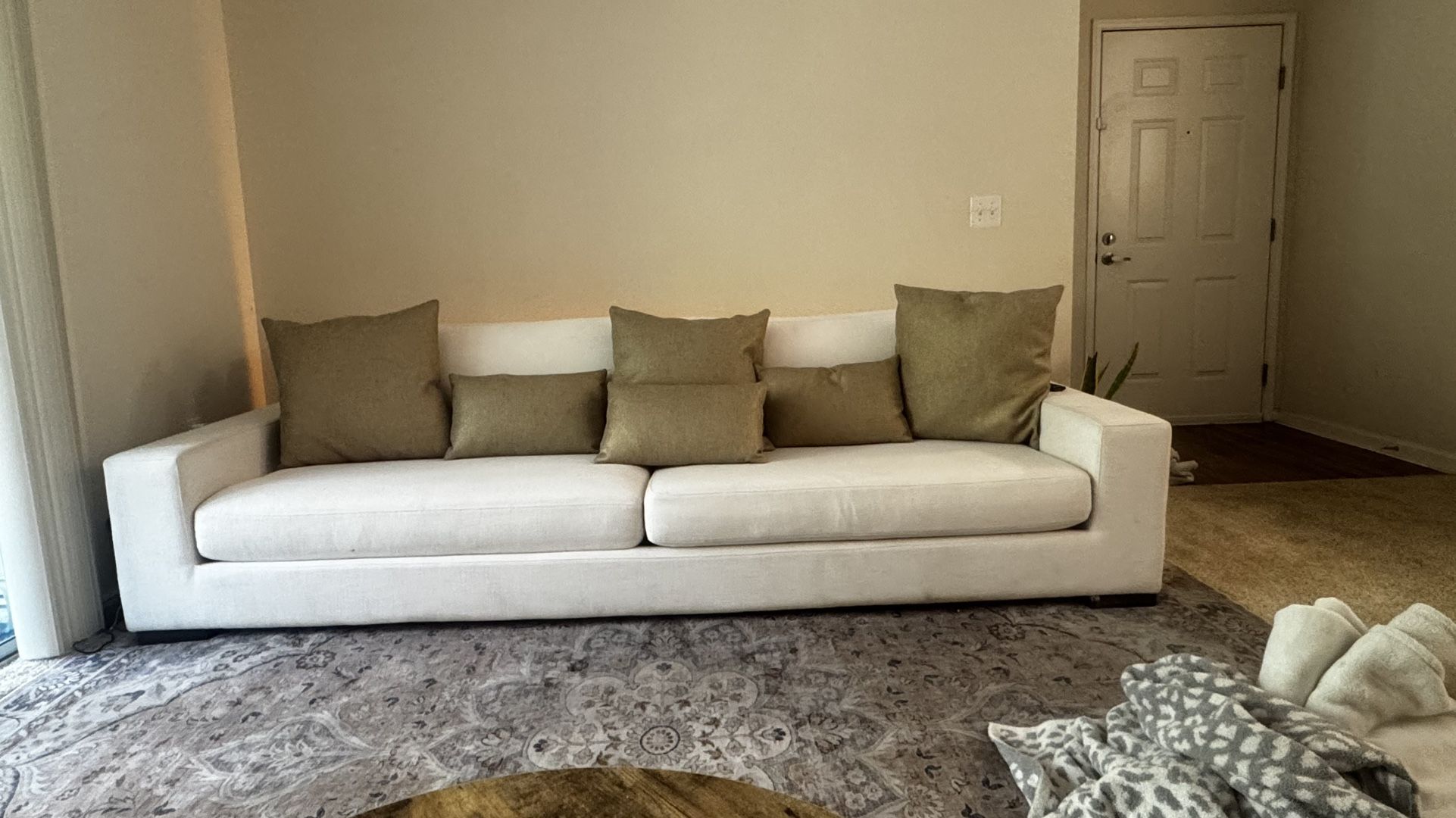RH Maxwell Sofa & Maxwell Chairs (Perennials® Performance Textured Linen Weave) [Living Room Set]  