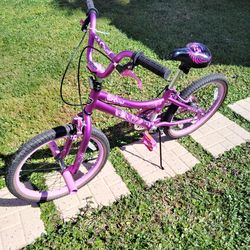 Kent 2 Cool 20 inch BMX Bike. Like New. Excellent Condition