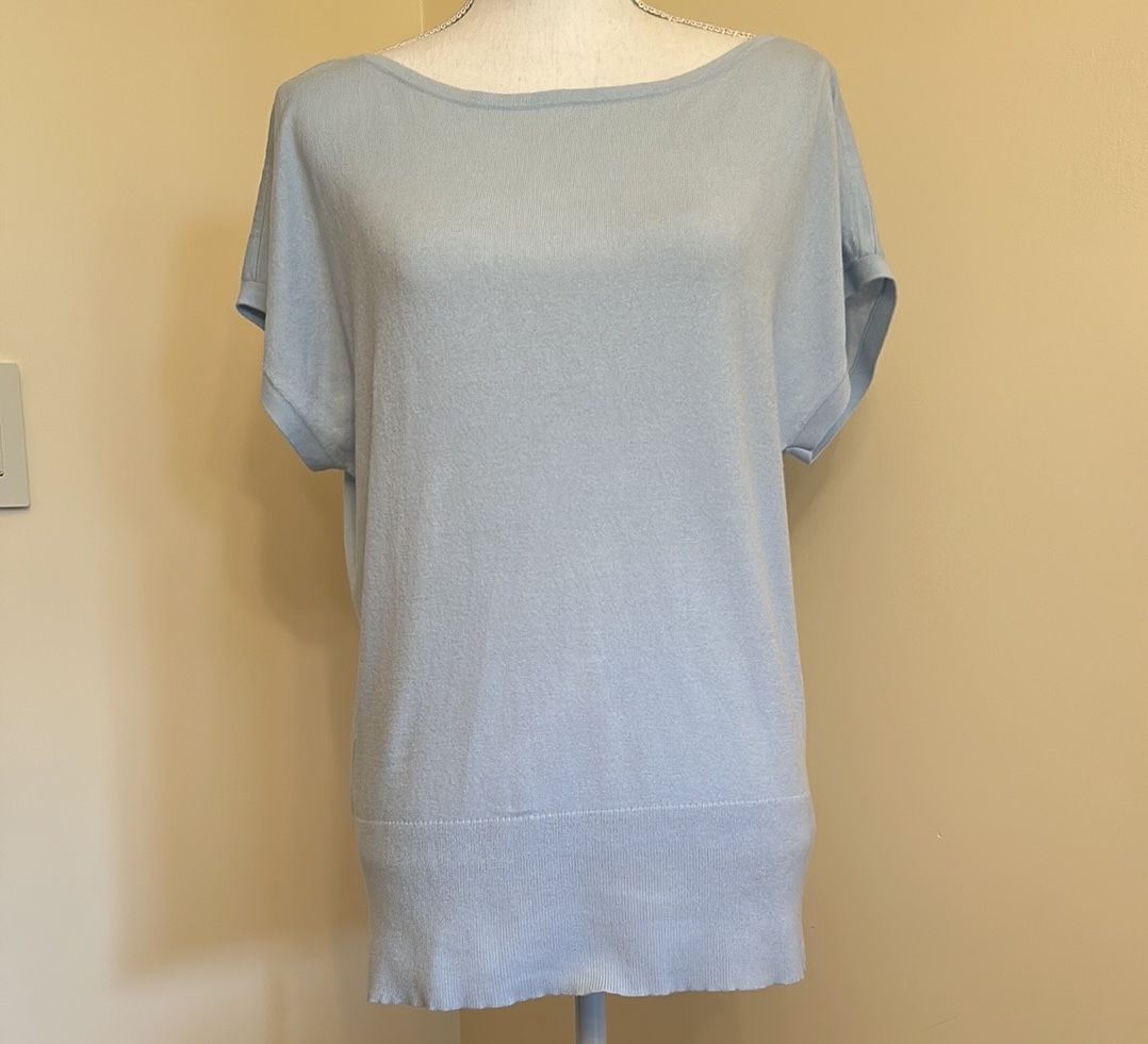 Ann Taylor Boatneck Short Sleeve Top, Size L, Blue