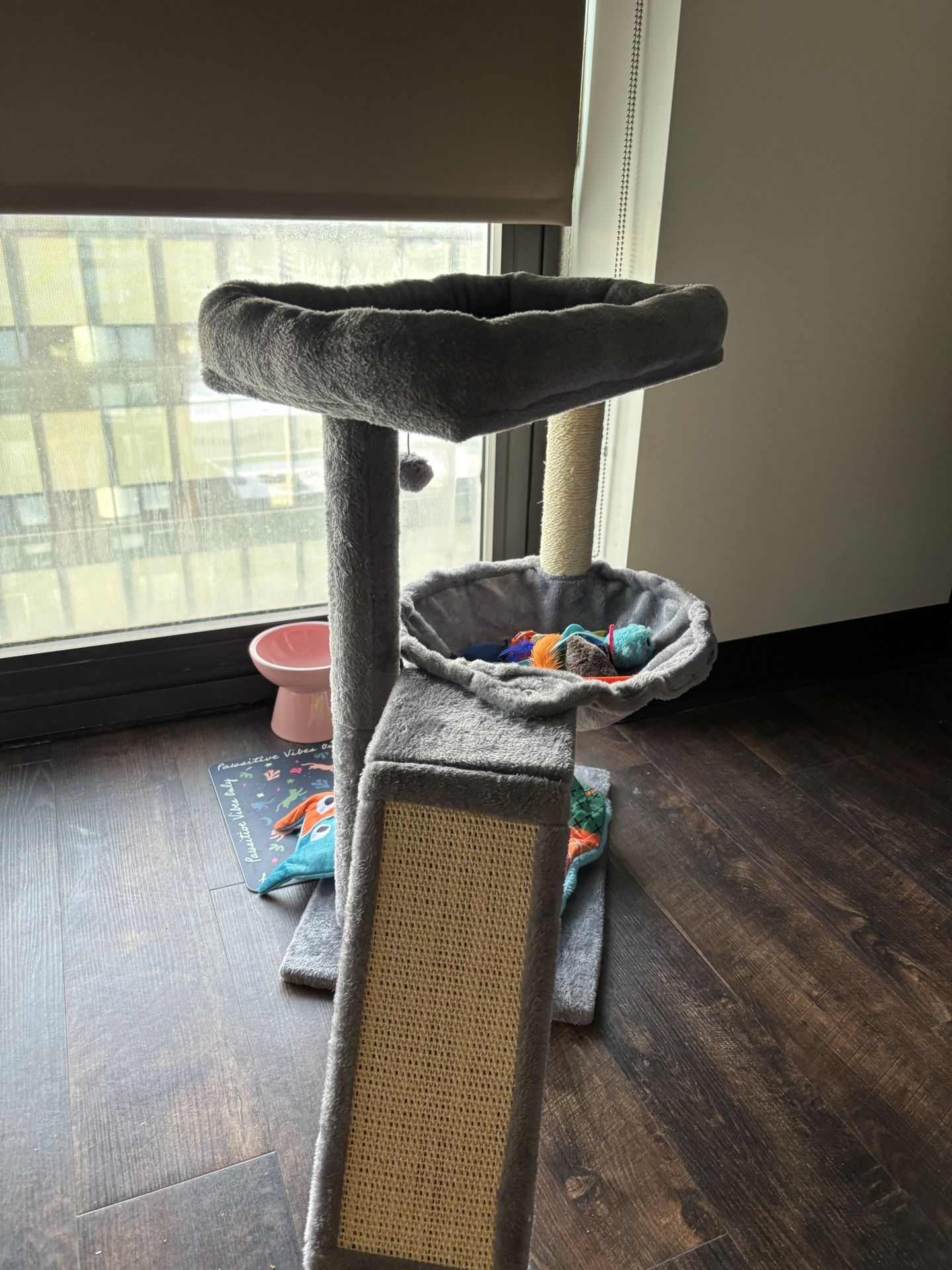 Cat tree