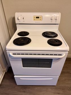 Frigidaire Electric stove/oven