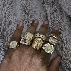 I Deliver I ship 14k gold plated Rings