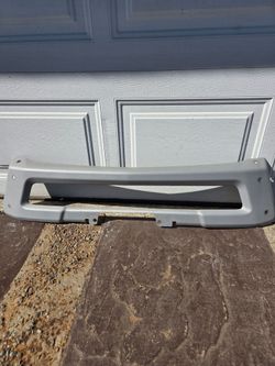 2021 Chevy Colorado ZR2 front bumper center. OEM equipment.