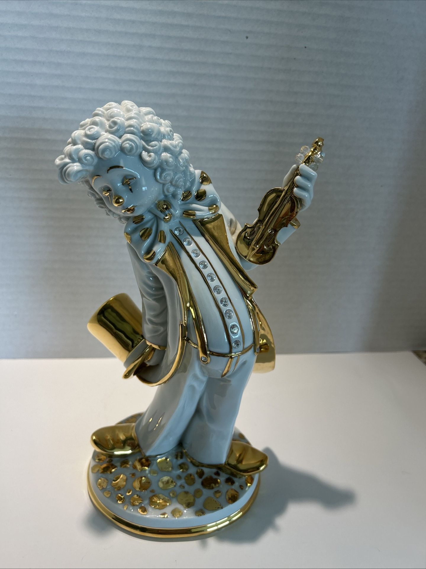 Rare Capodimonte Swarovski Crystals Porcelain Violin Clown...