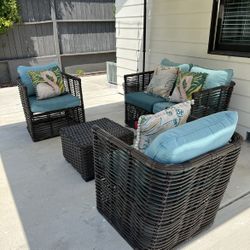 Patio Furniture Set ~ With Cute Decorative Pillows 