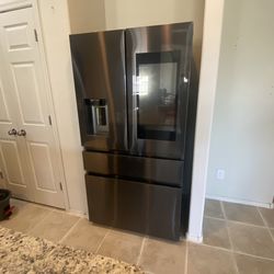 Samsung bottom freezer smart hub refrigerator