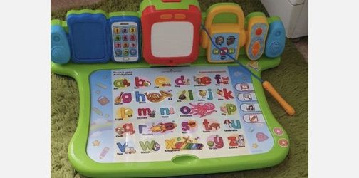 VTech Touch and Learn Activity Amazing Desk Multi-Colour
