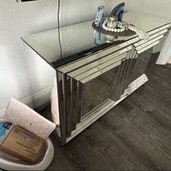 Buffet, Mirrored,