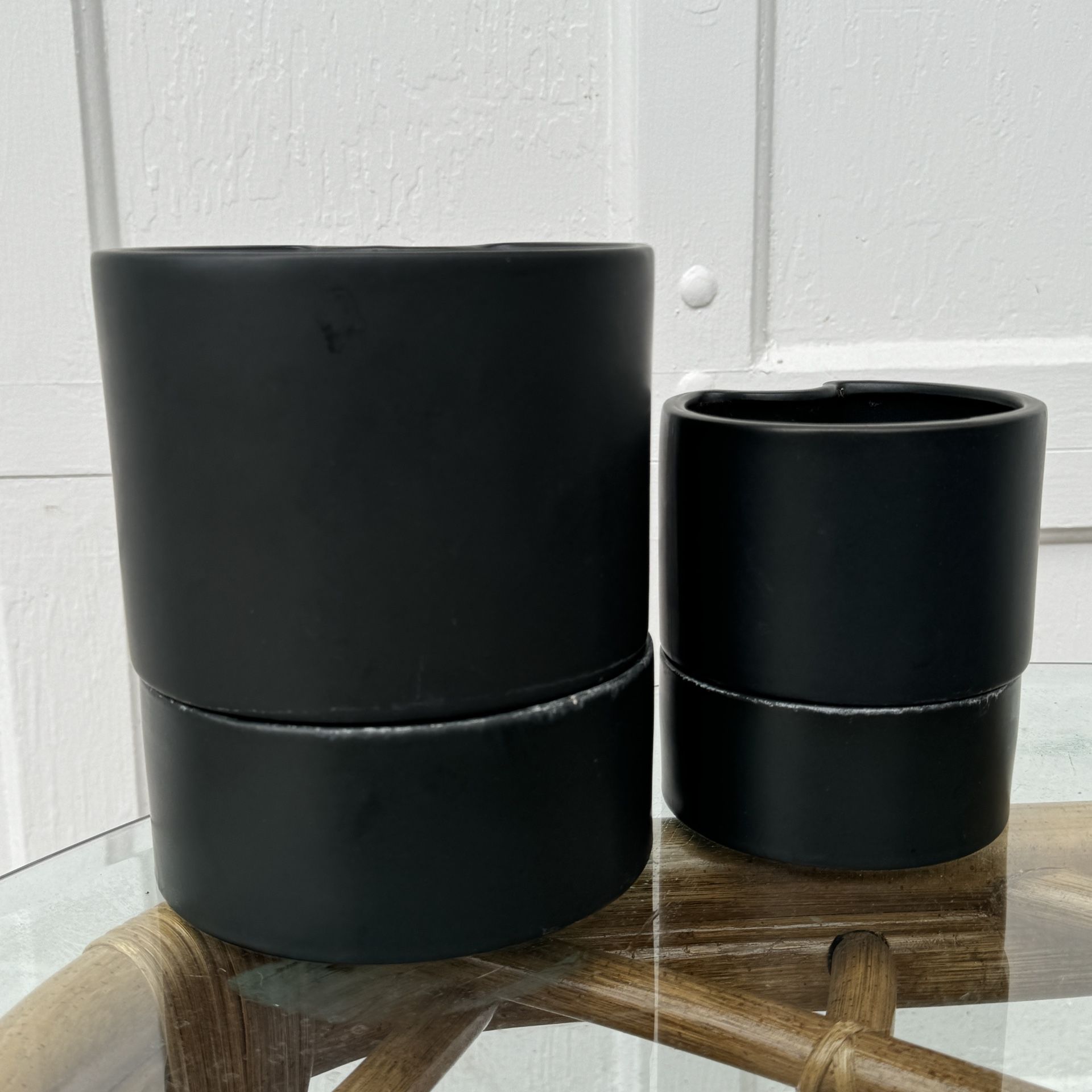 set of 2 medium and small self watering black ceramic planters