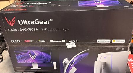 LG UltraGear 34” OLED 240Hz Gaming Monitor – NEW SEALED 🔥
