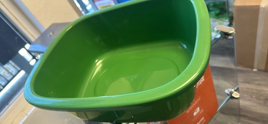 Square plastic containers