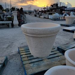 Concrete Large Planter / Cement Backyard Patio Pot Garden Planters