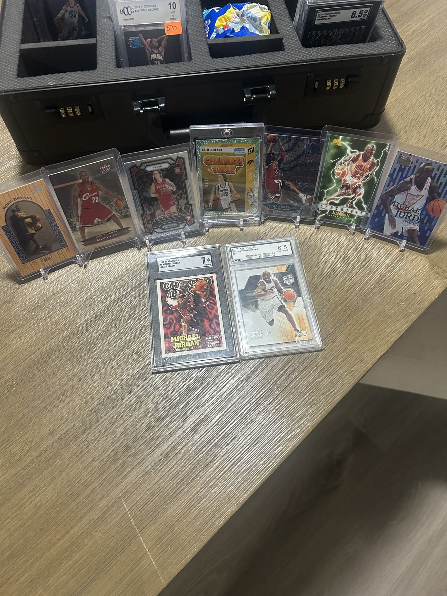 GOAT 🐐 9 Card LOT (Michael Jordan, LeBron James, Caitlin Clark & Kobe)