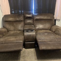 Loveseat 