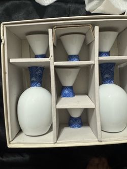 Japanese Arita ware (Arita-yaki) Sake Set made by Koransha