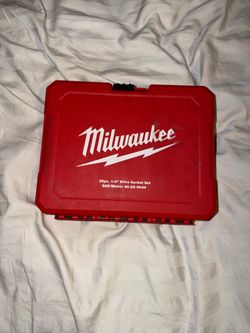 Milwaukee 1/4 ratchet set