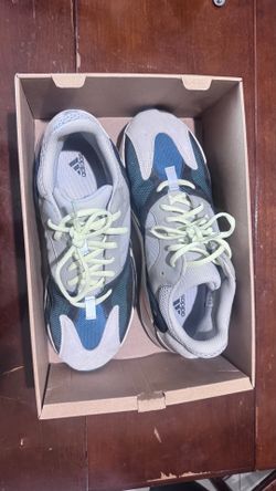 Yeezy Boost 700