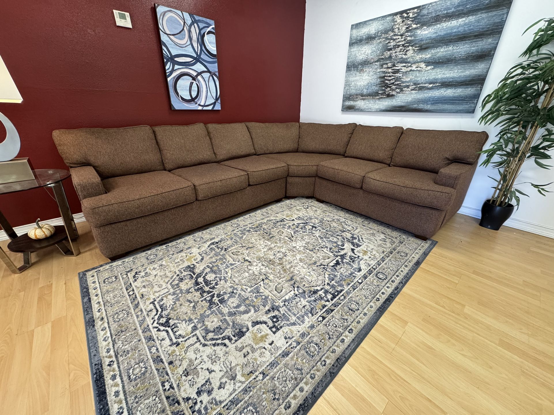 Large Sectional Couch (Delivery Available)