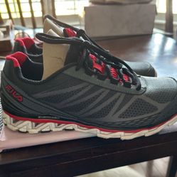 Fila Mens Tennis Shoes