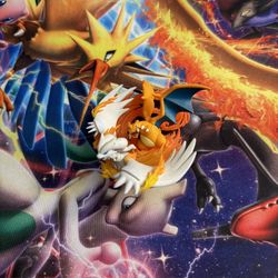 Pokémon TCG 2019 Reshiram & Charizard-GX Figure