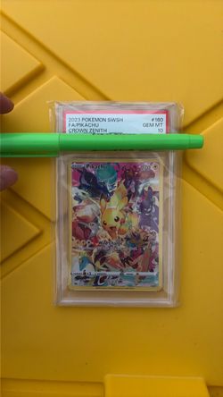 Pikachu Crown Zenith PSA 10