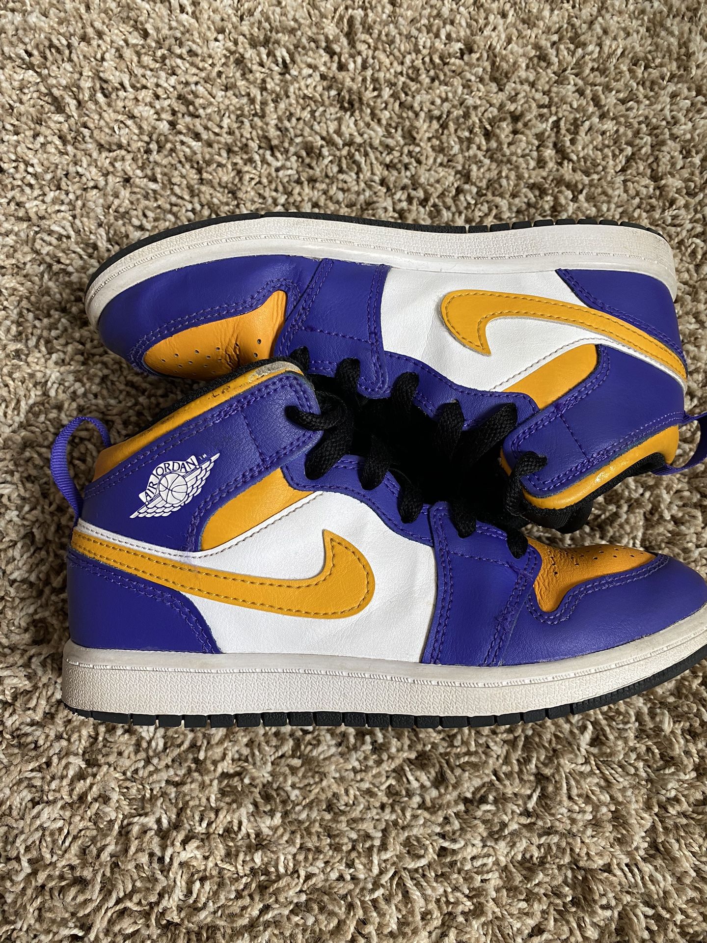 Air Jordan 1 Mid Lakers Youth 2Y Kids Shoes DQ8424 517 Sneakers Nike Kobe Bryant LA Lebron James