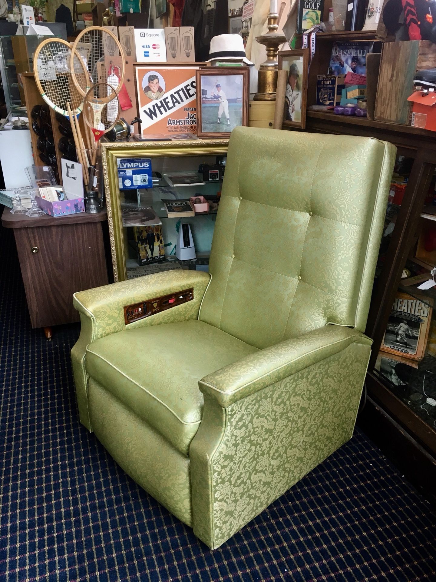 Vintage 70’s Mid Century Lime Green Niagara Recliner Chair