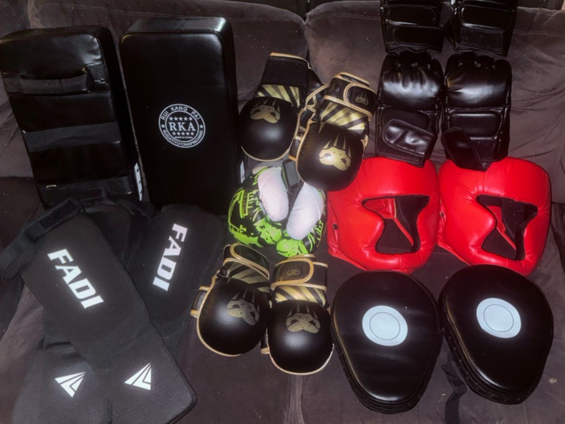 MMA EQUIPMENT