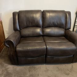 Reclining Loveseat 