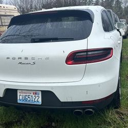2016 Porsche Macan S PARTS