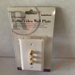 NEW Radio Shack 3 terminal audio/video wall plate