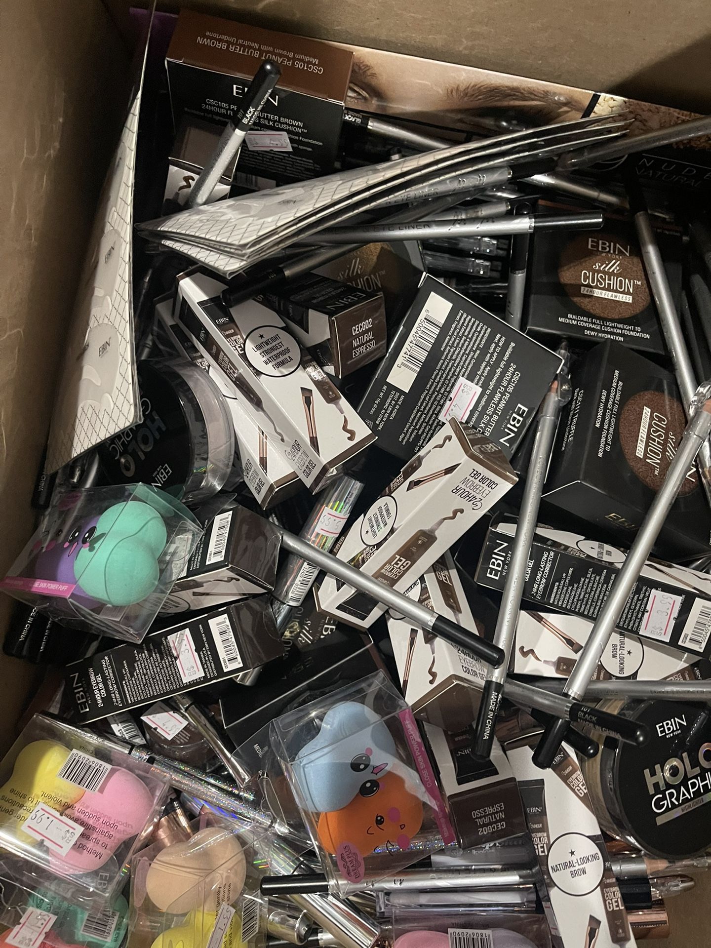 Ebin Make Up Assortment