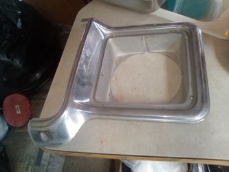 GM GMC bizel LH - RH .C10