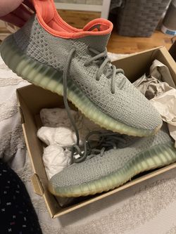 Yeezys size 8 great condition 